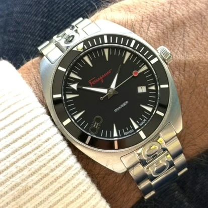 A watch from The Collection, photograph 03