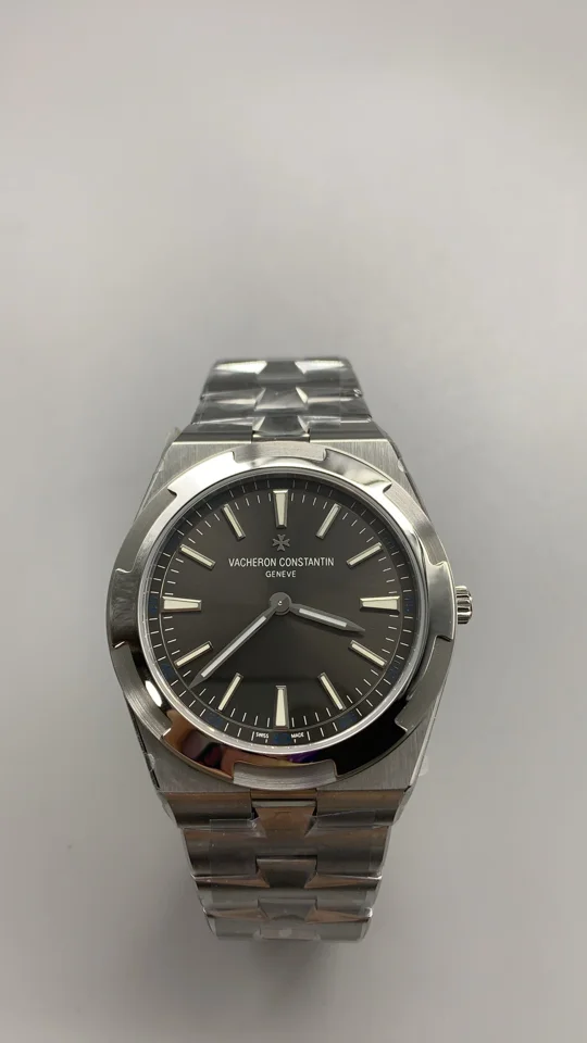 Overseas Ultra Thin 2000V, QC photograph 1