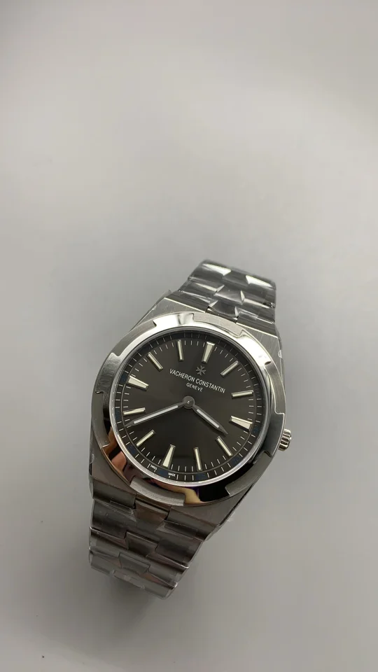 Overseas Ultra Thin 2000V, QC photograph 3