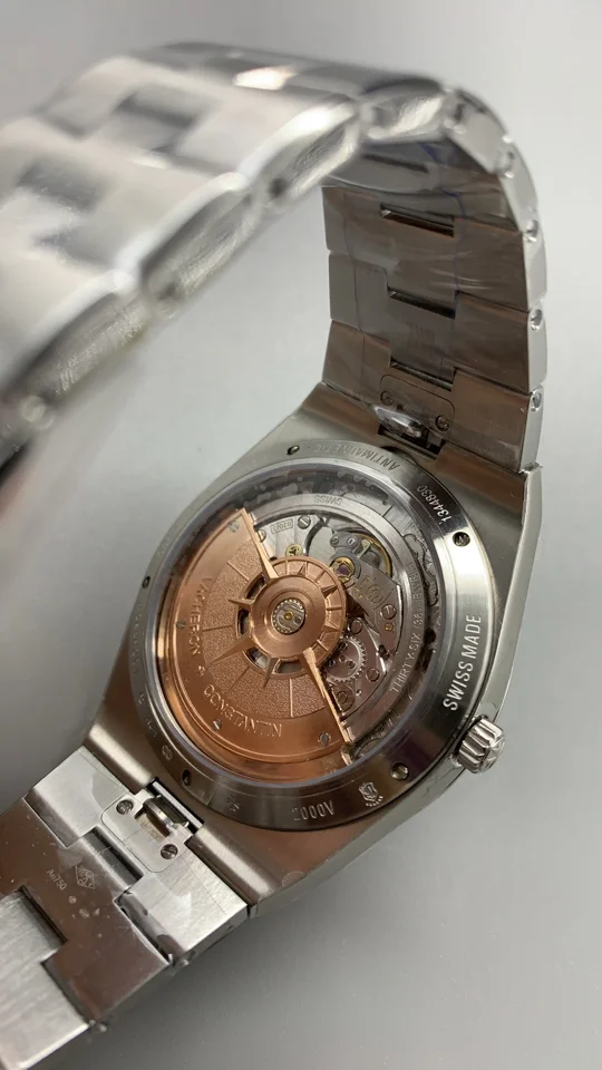 Overseas Ultra Thin 2000V, QC photograph 7