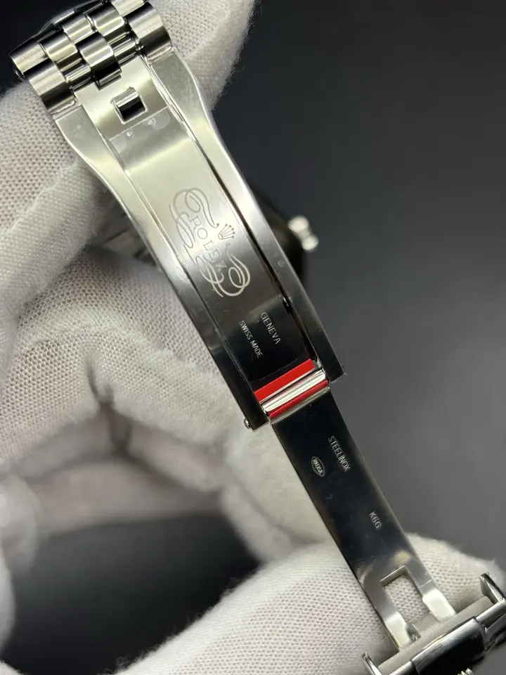 Datejust 126334, QC photograph 12
