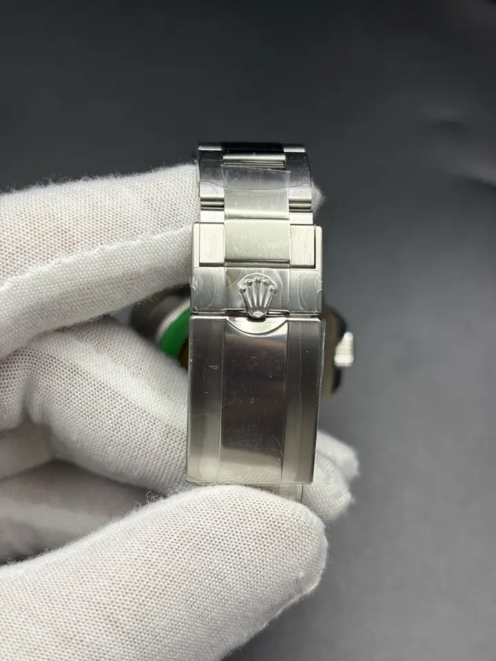 GMT Master II 126719BLRO Superman, QC photograph 12