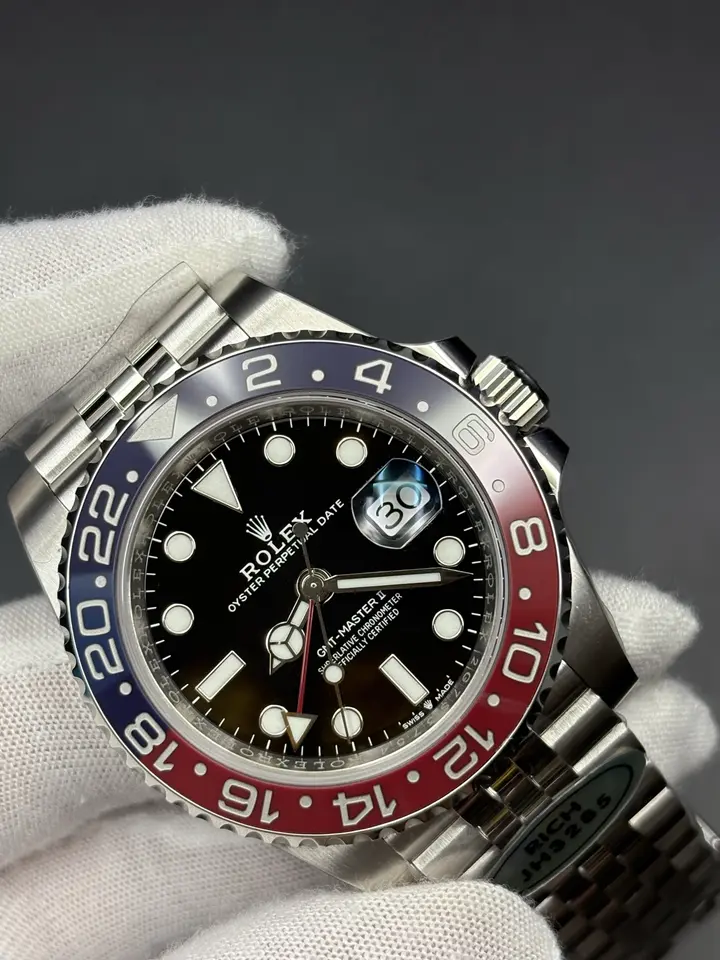 GMT Master II 124710BLRO Pepsi, QC photograph 4