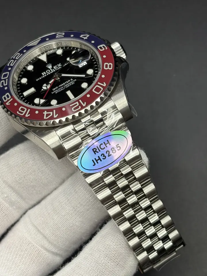 GMT Master II 124710BLRO Pepsi, QC photograph 10