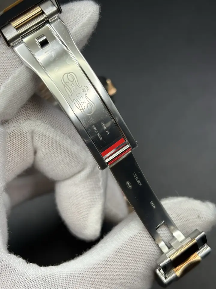 GMT Master II 126711CHNR Root Beer, QC photograph 12