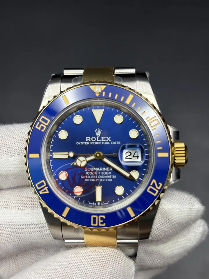 Submariner 126613LB Bluesy, QC photograph 1