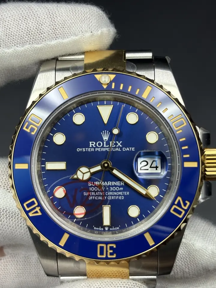 Submariner 126613LB Bluesy, QC photograph 2