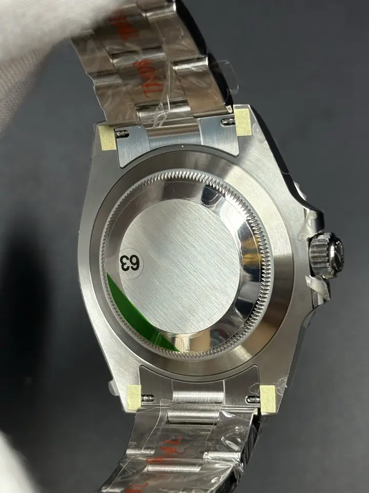 Submariner 124060 No Date, QC photograph 14