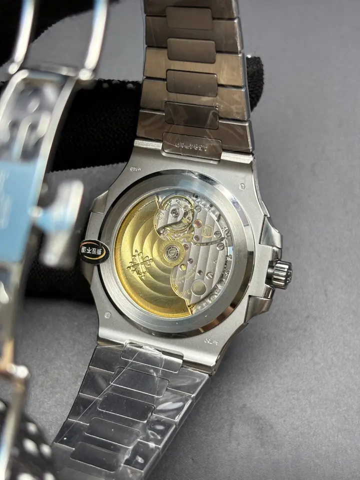 Nautilus 5711, QC photograph 12