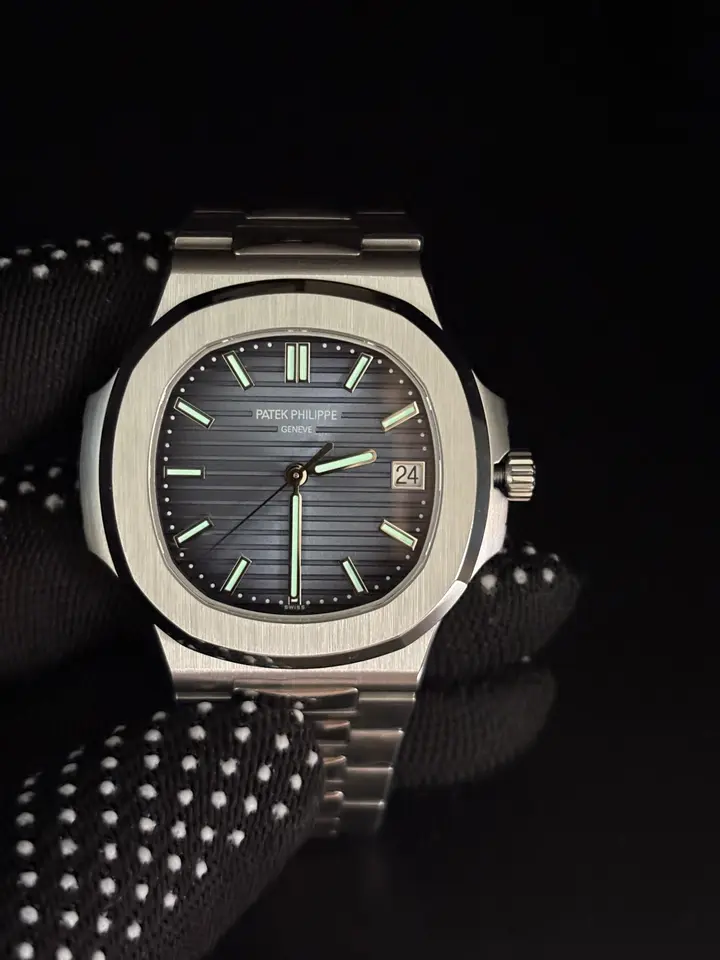 Nautilus 5711, QC photograph 14