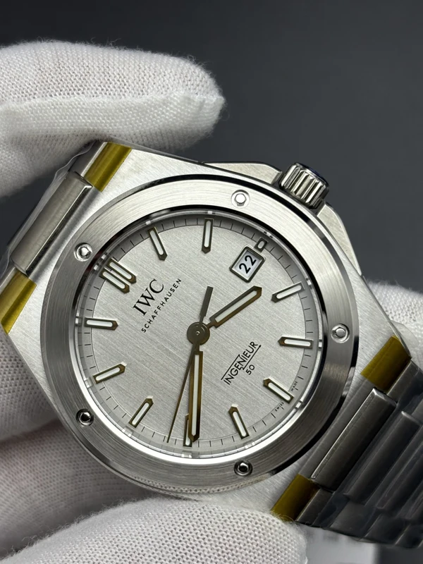 Applied markers and grey dial, tilted view