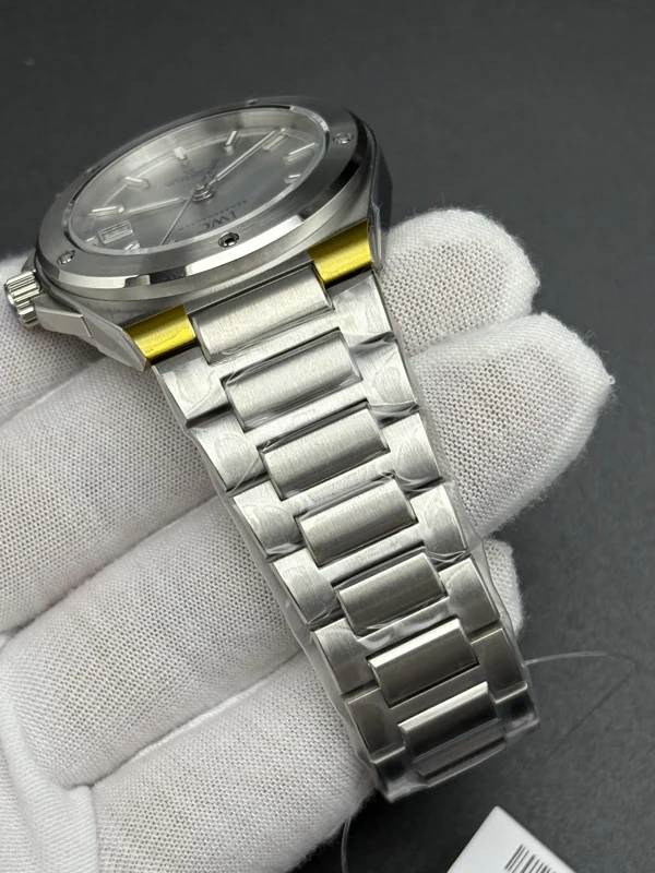 Steel bracelet, underside