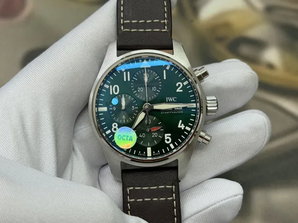OCTA Pilot's Chronograph, green dial, brown leather strap, dial view
