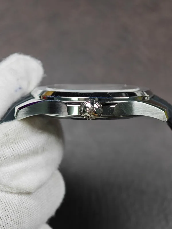 Crown-side case profile with the screw-down crown