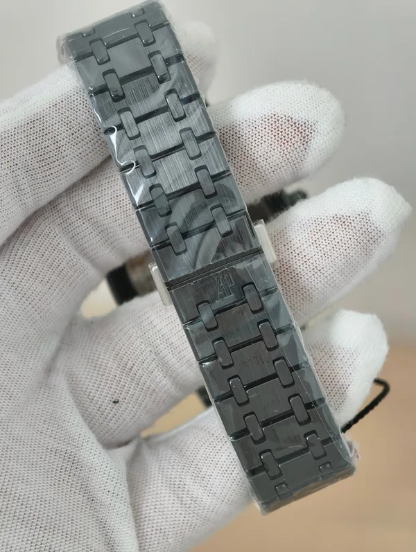 ZF Royal Oak 15500 Full Ceramic, black ceramic, black dial, bracelet and clasp