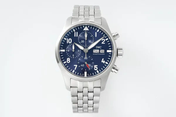APSF Pilot's Chronograph 41, blue dial, steel bracelet, front view