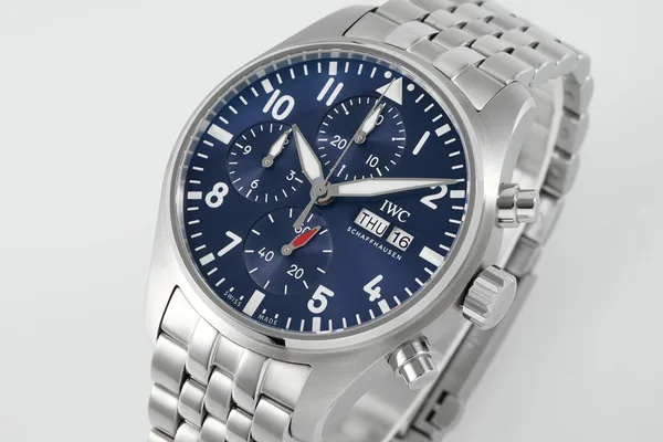 APSF Pilot's Chronograph 41, blue dial, steel bracelet, dial close-up