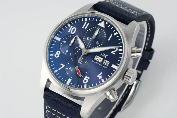 APSF Pilot's Chronograph 41, blue dial, blue leather strap, dial close-up