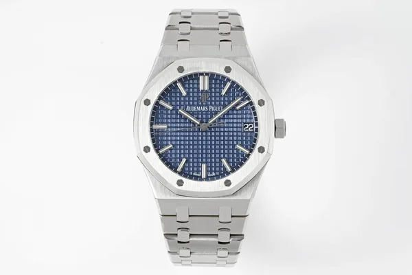 APSF Royal Oak 15500, blue dial, full view with bracelet