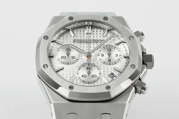 APSF Royal Oak Chronograph 26240, white dial, dial close-up