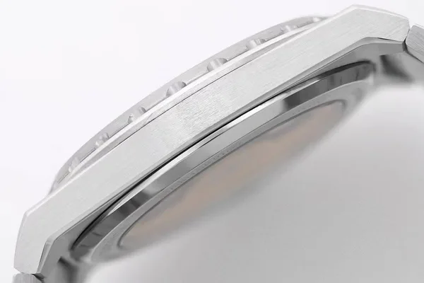 PPF Historiques 222 4200H, case profile, left side