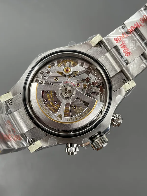 RW Factory Daytona 126500LN Panda, movement and free-sprung balance