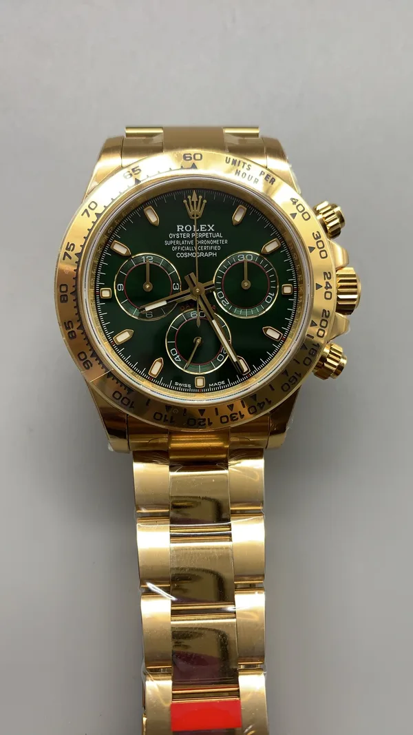 VSF Daytona 116508, green dial, yellow-gold-tone case, dial view