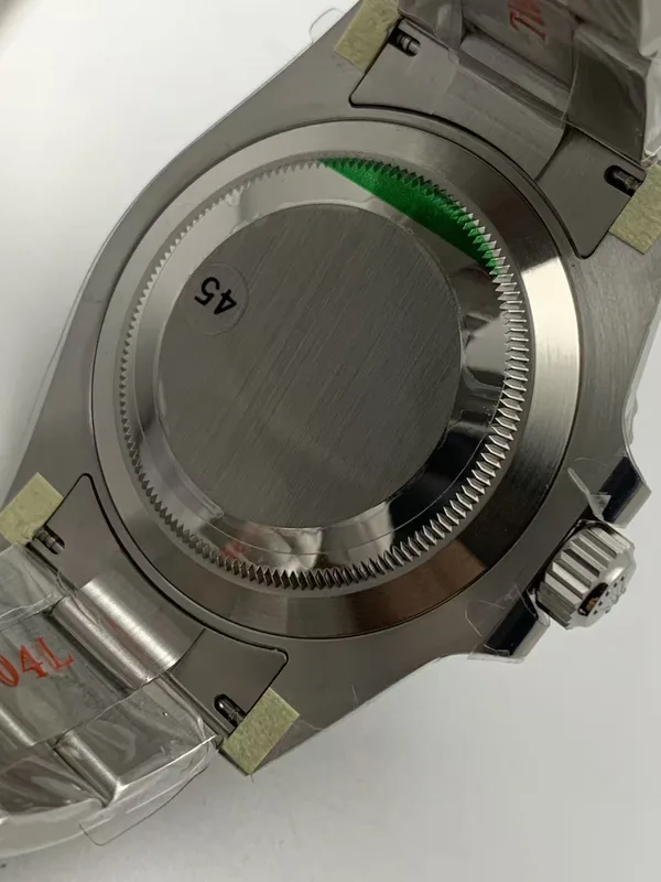 VSF Submariner No Date 124060, caseback