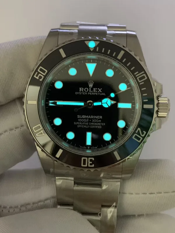 VSF Submariner No Date 124060, lume in the dark