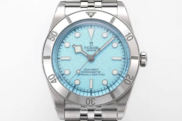 ZF Black Bay 54 37 mm, Lagoon Blue dial, steel bracelet, angled view