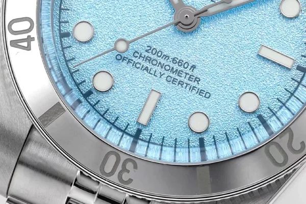 ZF Black Bay 54 37 mm, Lagoon Blue dial, steel bracelet, bezel and dial close-up